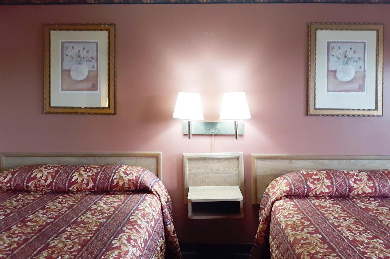 Hotel Oyo Kings At Clovis